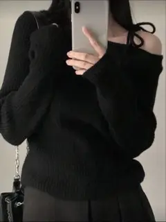 非対称オープンショルダーリボンデザインニットセーター