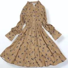 ジルスチュアート バンドカラー 金釦 花柄 サテンジャガード シャツワンピース