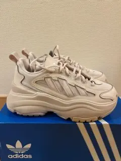 Adidas 23.5 OZGAIAベージュ スニーカー