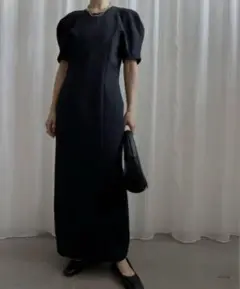 ワンピース MIREI KIRITANI TULIP SLEEVE I LINE DRESS Ameri（アメリ）の「MIREI KIRITANI × AMERI TULIP SLEEVE I