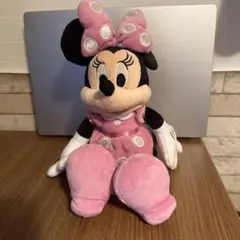 ミニーちゃんぬいぐるみ ディズニーストア限定のサムネイル