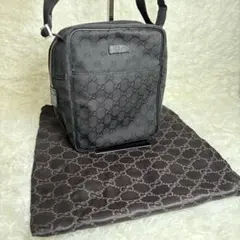 超美品✨　GUCCI GGキャンバス　ショルダーバック　斜めがけ　ブラック