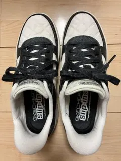 ★スケッチャーズ　SKECHERS スニーカー　スリップインズ　ハンズフリー
