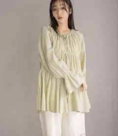 LOWRYS FARM ヨウリュウシャーリングブラウスLS イエロー