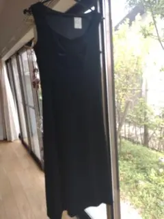 シビラのワンピース（ベルベット黒）