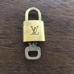 LOUISVUITTONルイヴィトン カデナ パドロック 南京錠305