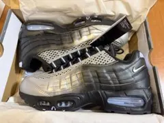 未使用新品　ナイキ　エアマックス95 パレス　27.5
