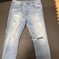 American Eagle ダメージデニムパンツのサムネイル