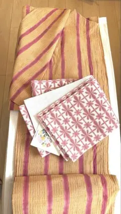 HERMESエルメス 座布団 クッション シルク＆カシミヤ Hステッチ
