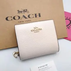 新品　COACH　折り財布　2つ折り財布　レディースのサムネイル