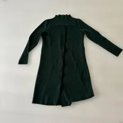 ダークグリーン タートルネック ニットワンピース