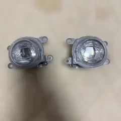 TOYOTA トヨタ 純正部品フォグランプユニット LH 81221-52053 - メルカリ