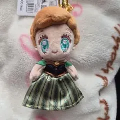 アナと雪の女王　アナ　ぬいぐるみキーホルダー　ブラッシュキーチェーン