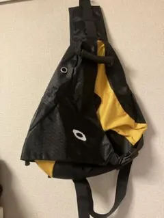 OAKLEY オークリー 00sワンショルダーバッグ ボディバッグ イエロー