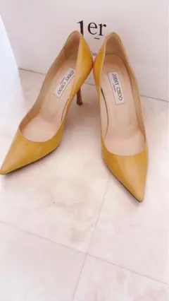 JIMMY CHOO イエロー ハイヒール　ジミーチュウエナメルレザー23.5