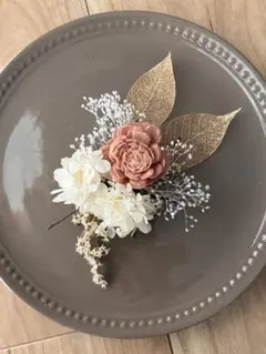 髪飾り　成人式　結婚式　ドライフラワーのサムネイル