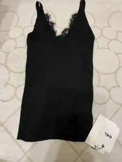 新品・GRL ブラック レース付き Vネック キャミソール　m