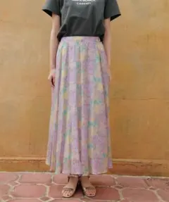 花柄スカート