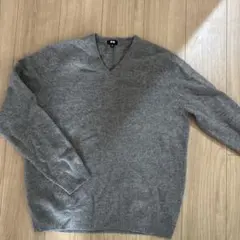 UNIQLO グレー Vネック ニットセーター XL