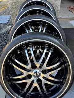 16インチ ブラック/シルバー ホイールタイヤ4本セット中古のサムネイル