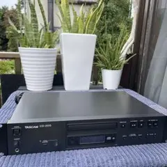 TASCAM CD-302 デュアルCDプレーヤー 【ジャンク品】説明書付 - メルカリ