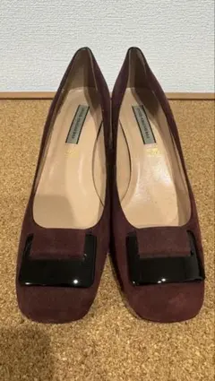 【Tom様専用 】INTER-CHAUSSURES スエードパンプスのサムネイル