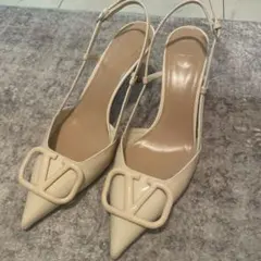 VALENTINO Vロゴ スリングバック パンプス ベージュのサムネイル