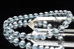 水のような透明感 ブルートパーズ　6.5mm　天然石ブレスレット