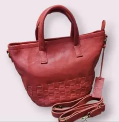 赤 ショルダーバッグ