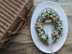 グリーンと小花のオーバルリース 1点物