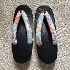 水色花柄鼻緒桐下駄(G-5)
