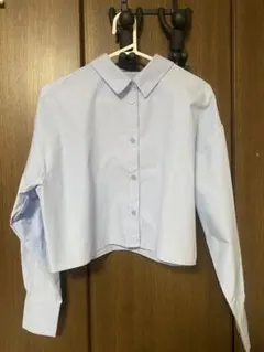 earth ライトブルーシャツ 長袖