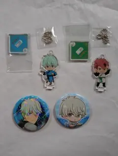 怪獣８号　市川レノ　遊具缶バッジ　フラッグホロ　古橋イハル　チャイナアクスタ