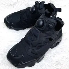 【美品】リーボック 22㌢インスタポンプフューリー オールブラックTOKYO