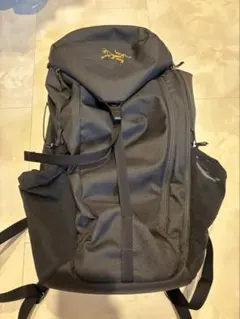 ARC'TERYX マンティス20 ブラックのサムネイル