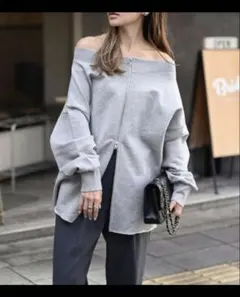 ボンジュールサガン　前後2WAYオフショルダージップスウェット　グレー