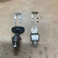 両替機　ERD-20 シリンダーとカギのサムネイル