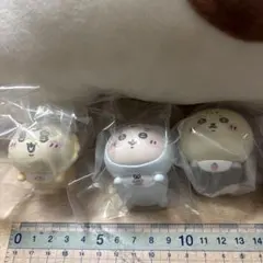 ちいかわ　ハイハイ　フィギュア　 シーサー　ラッコ　古本屋