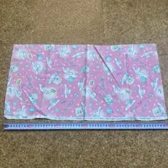 シナモンロール　2009 はぎれ　30cm×60cm