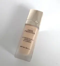 DIORプレステージ ホワイト ル プロテクターUVルミエールBB01 30ml