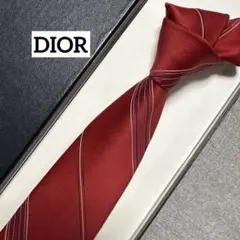 美品　クリスチャンディオール　ネクタイ　赤　ワンポイントロゴ　ストライプ