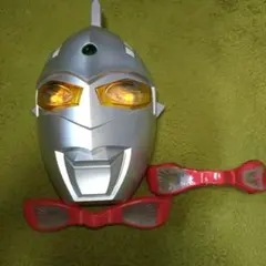 ウルトラセブン　マスク　コスプレ専用　ウルトラアイ・発光機能付き 2026年最新】ウルトラセブンマスクの人気アイテム - メルカリ