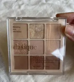 dasique アイシャドウパレット 9色入り