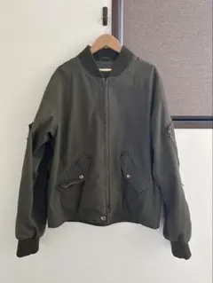 U.E. NAVY MA-1ジャケット オリーブ