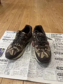 ASICS GELスニーカー ブラウン