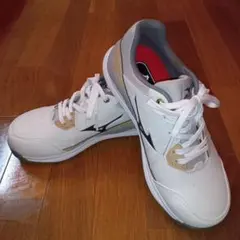 MIZUNO 安全靴 ホワイト ゴールド　早い者勝ち MIZUNO 安全靴 ホワイト ゴールド 早い者勝ち - メルカリ