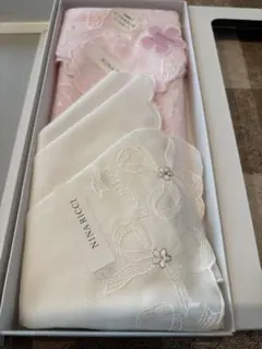 NINA RICCI 花柄ハンカチ 2枚セット