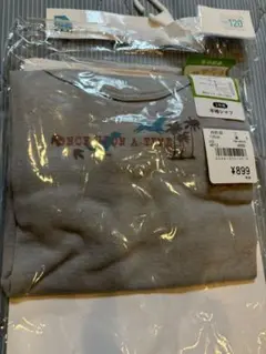 半袖シャツ　半袖肌着　男児　恐竜