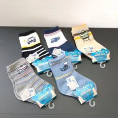 新品未使用　キッズ靴下 9-14cm 車デザイン 5足セット