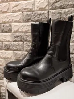 ブラック サイドゴアブーツ 厚底